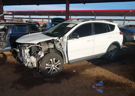 2017 Toyota Rav4 Le z USA, uszkodzony, nr VIN JTMZFREV8HJ105860